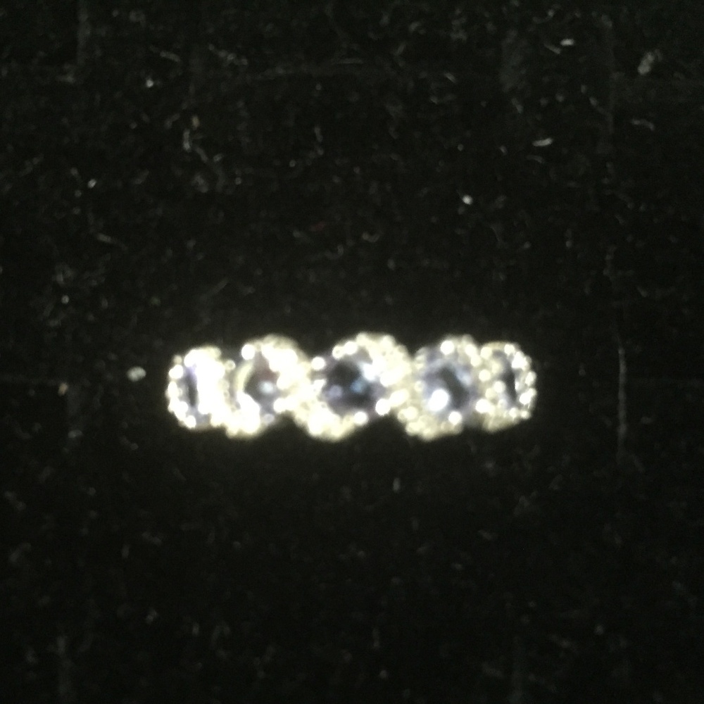 Sterling 0.65 Carat Weight Tanzanite & Diamond Accent Ring/Size 6/NEW! - Picture 4 of 6
